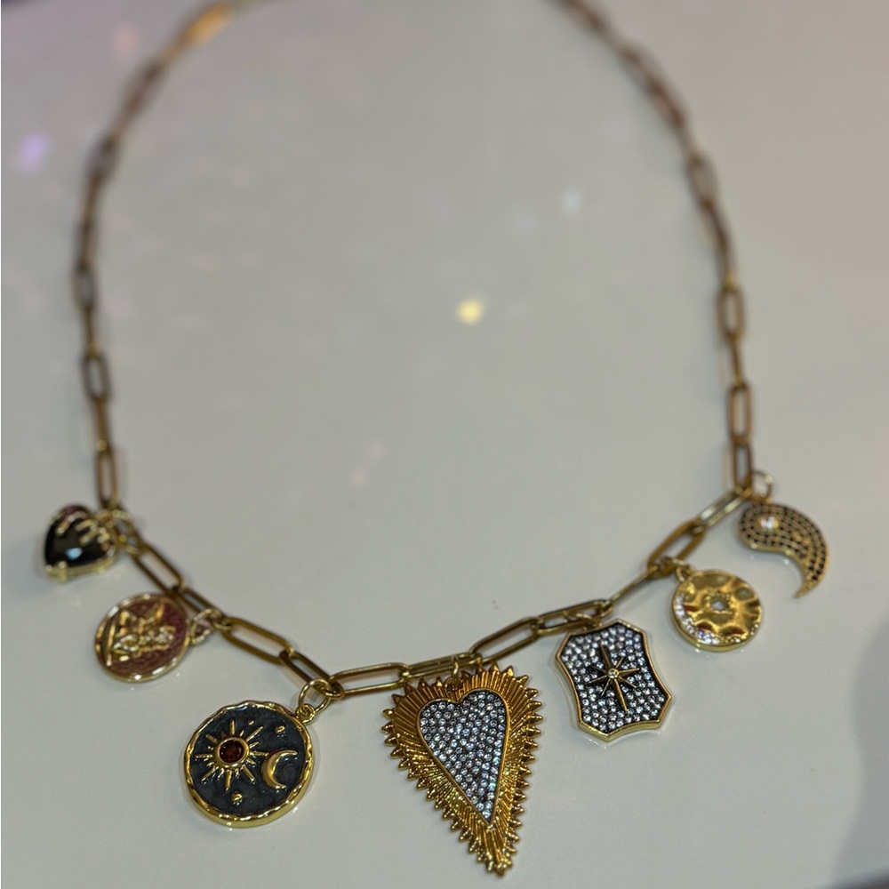 Charm Necklace ❤️ ☯️⭐️🌞